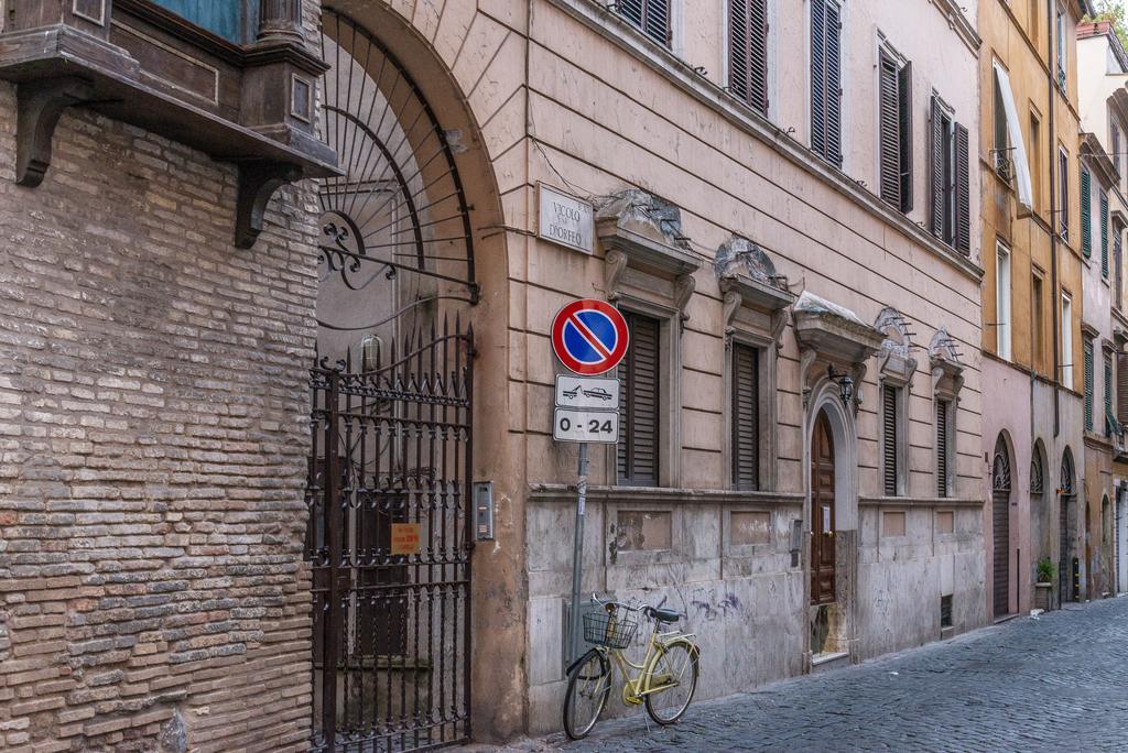 La Porta Rossa Di Borgo - Vatican Luxury Suite روما الغرفة الصورة