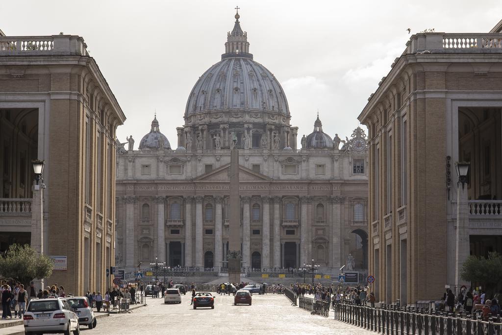 La Porta Rossa Di Borgo - Vatican Luxury Suite روما المظهر الخارجي الصورة
