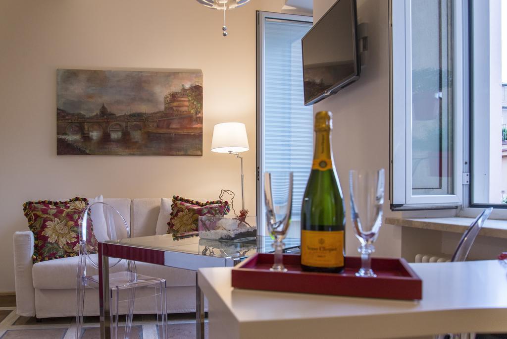 La Porta Rossa Di Borgo - Vatican Luxury Suite روما المظهر الخارجي الصورة