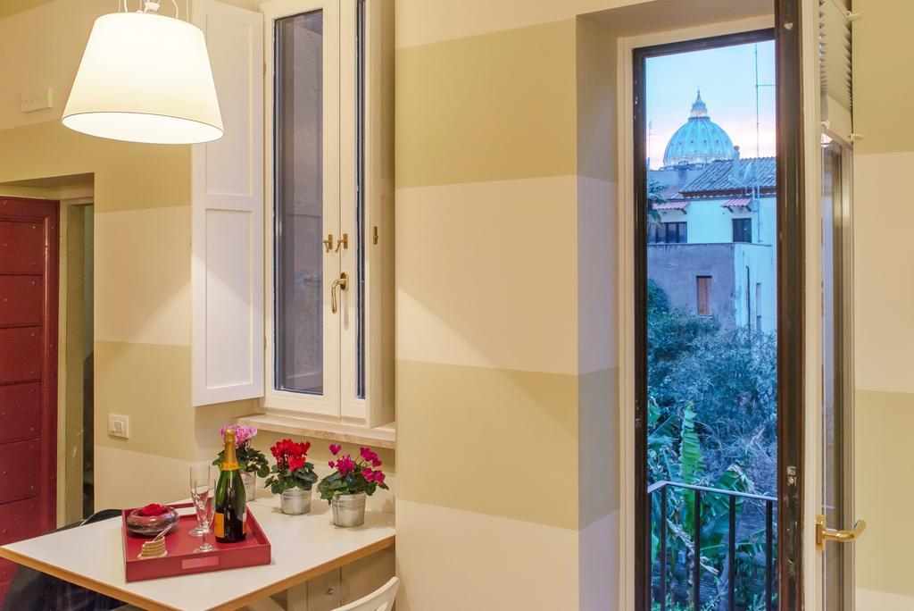 La Porta Rossa Di Borgo - Vatican Luxury Suite روما المظهر الخارجي الصورة